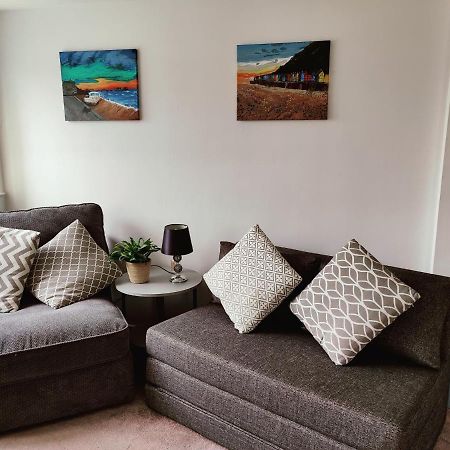 *Close To Beach* One Bedroom Suite With Parking Оверстранд Экстерьер фото