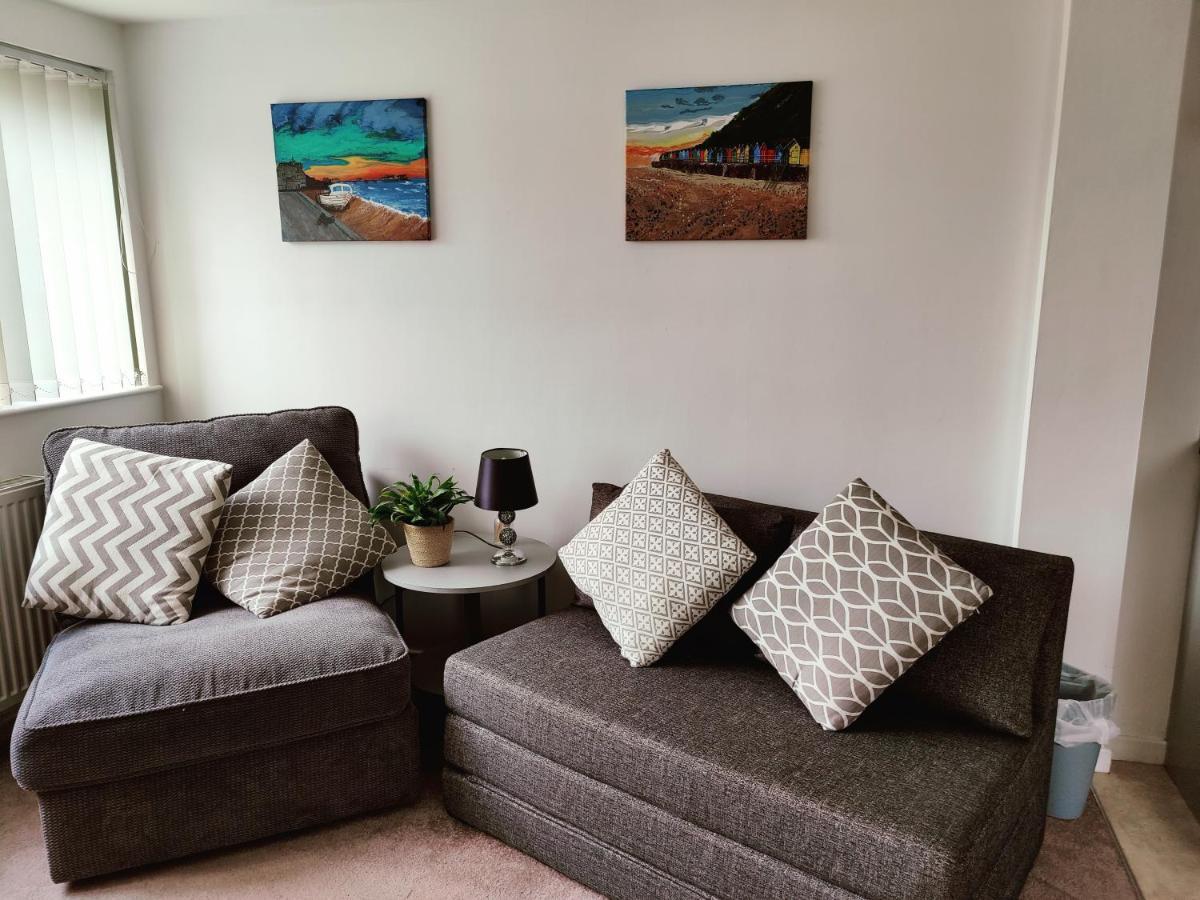 *Close To Beach* One Bedroom Suite With Parking Оверстранд Экстерьер фото